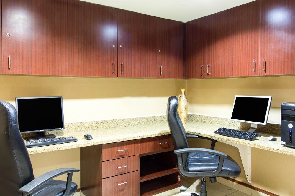 Comfort Inn & Suites Airport Convention Center North Charleston Ngoại thất bức ảnh