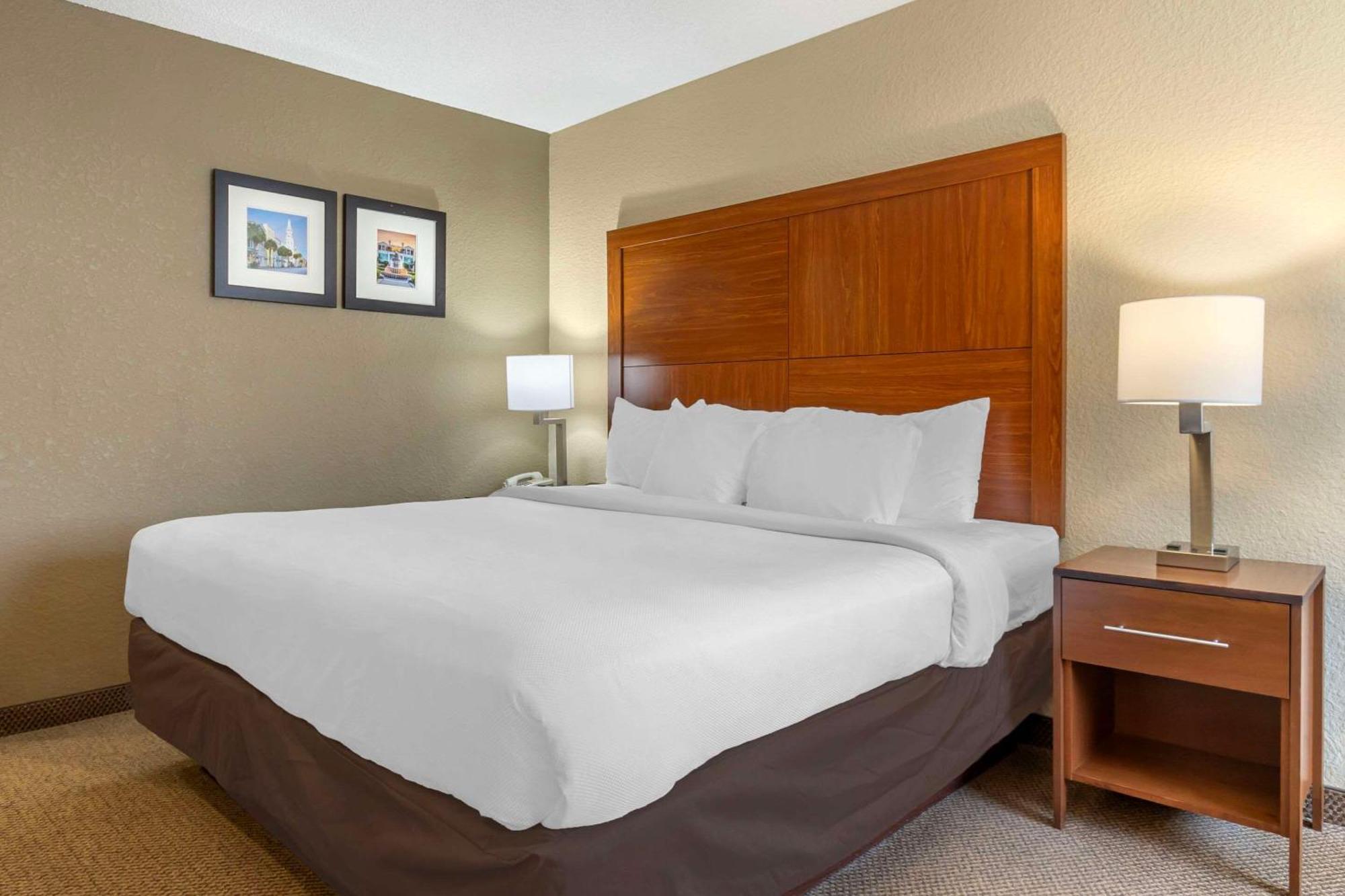 Comfort Inn & Suites Airport Convention Center North Charleston Ngoại thất bức ảnh