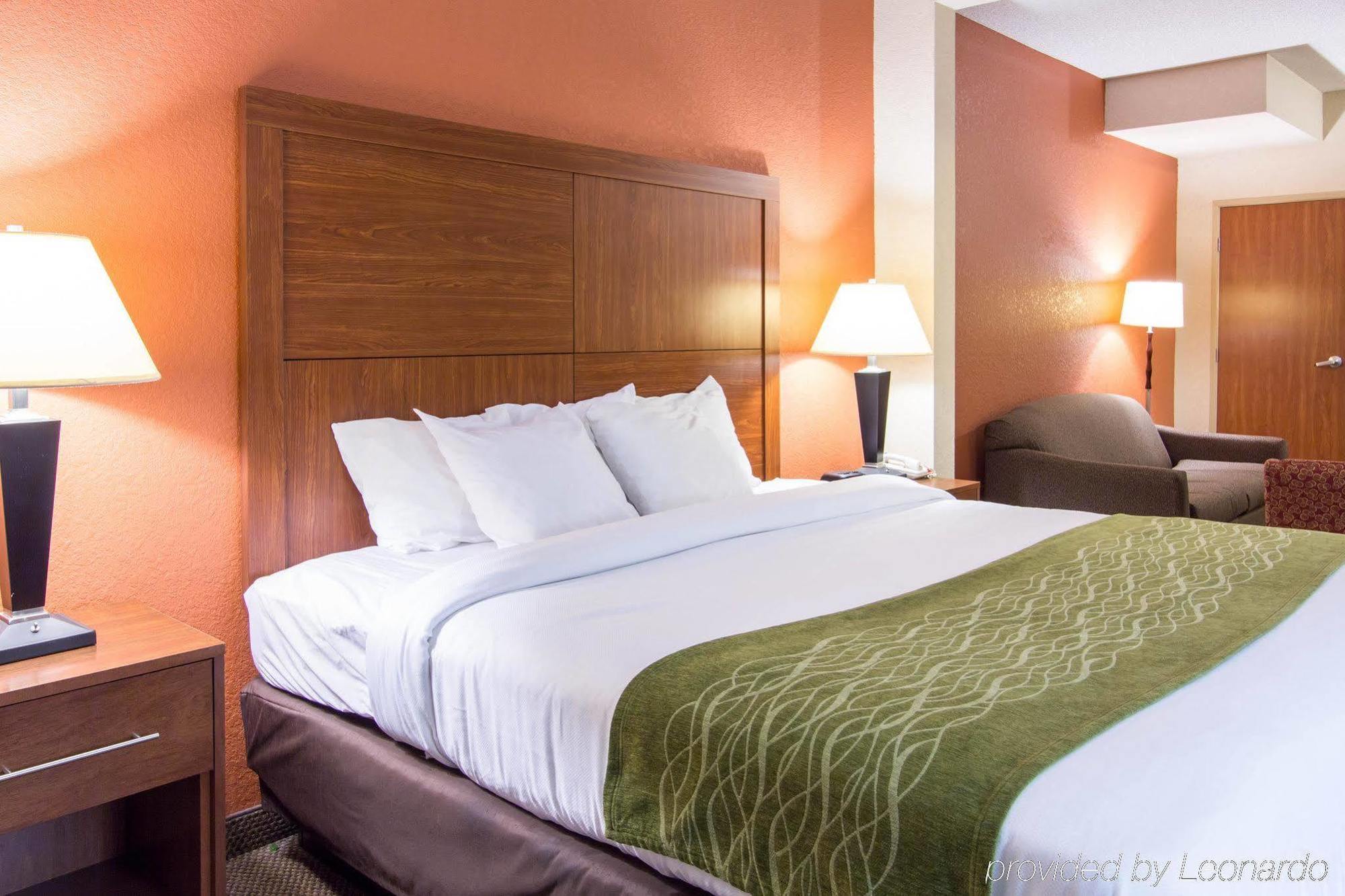 Comfort Inn & Suites Airport Convention Center North Charleston Ngoại thất bức ảnh