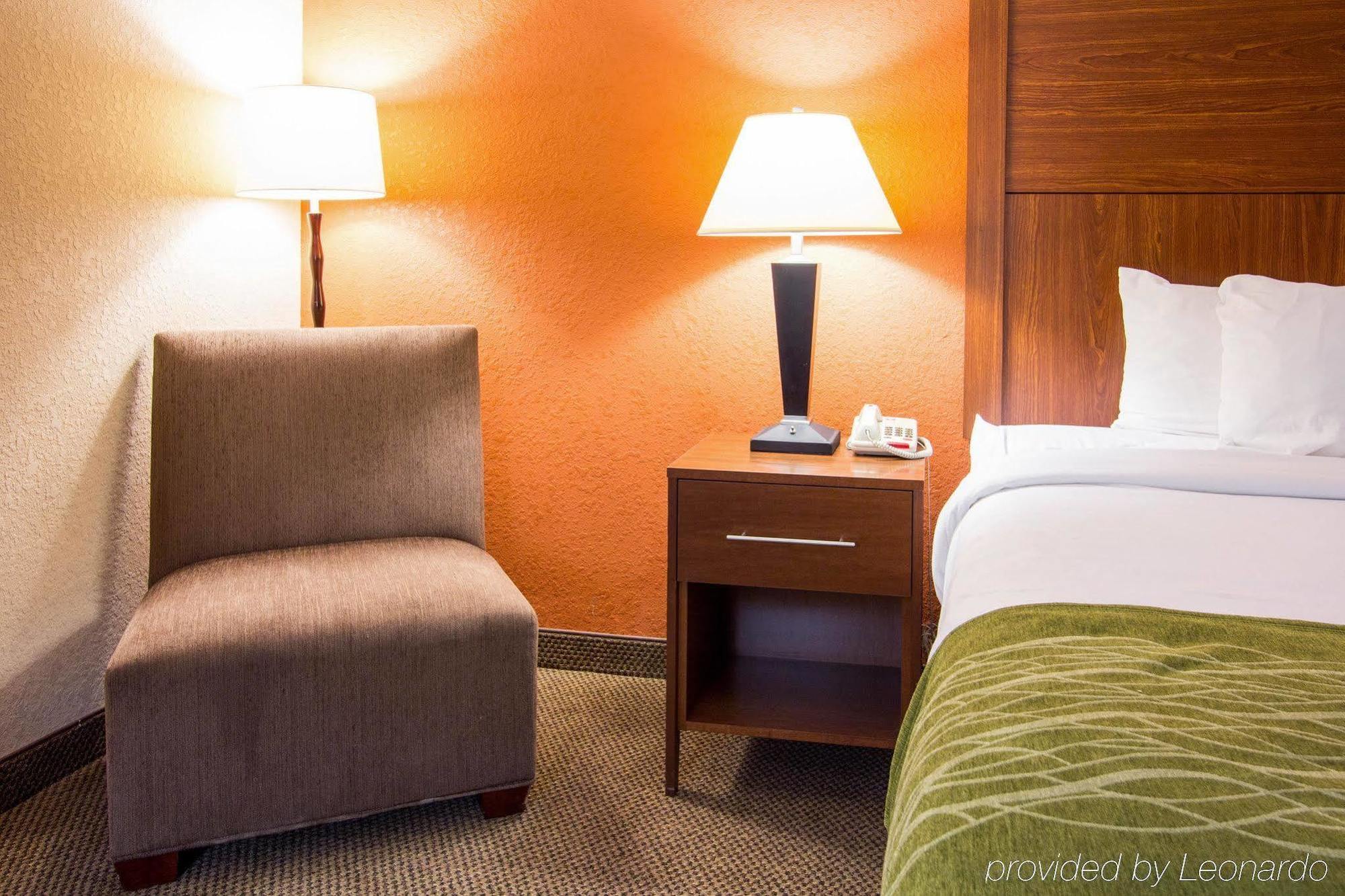 Comfort Inn & Suites Airport Convention Center North Charleston Ngoại thất bức ảnh
