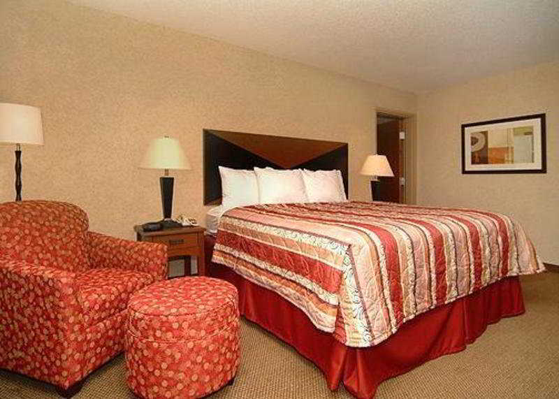Comfort Inn & Suites Airport Convention Center North Charleston Ngoại thất bức ảnh